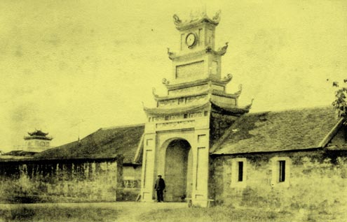 http://www.vnexpress.net/Files/Subject/3B/A2/0C/58/cong-vao-cam-thanh-phia-tay.jpg